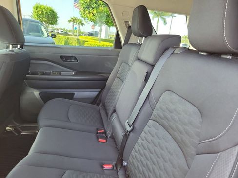 Used 2024 Nissan Pathfinder SV w/ Cargo Package AWD/4WD image 15