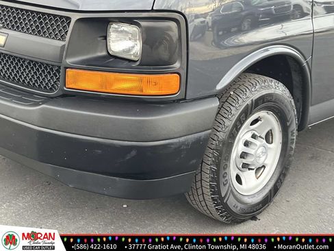 Used 2017 Chevrolet Express 2500 LS image 9