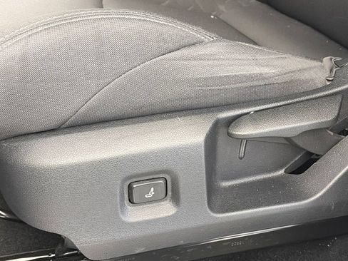 Used 2024 Toyota Tacoma SR5 AWD/4WD image 26