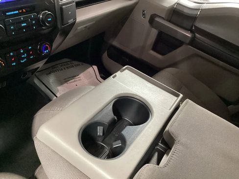 Used 2020 Ford F150 XLT w/ Equipment Group 302A Luxury AWD/4WD image 26