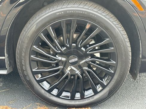 Used 2021 Lincoln Corsair Reserve w/ Equipment Group 201A image 11