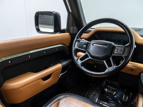 Used 2020 Land Rover Defender 110 X AWD/4WD image 22