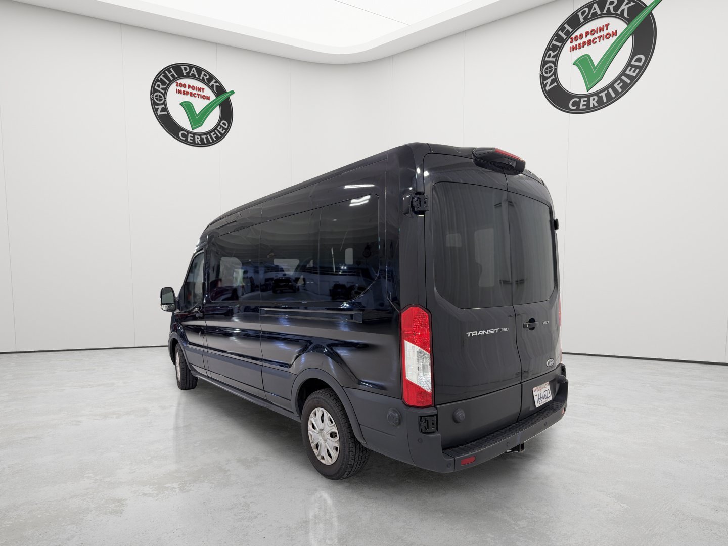 Used 2024 Ford Transit 350 XLT RWD image 3