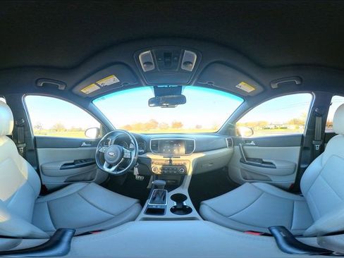 Certified 2022 Kia Sportage Nightfall Edition image 36