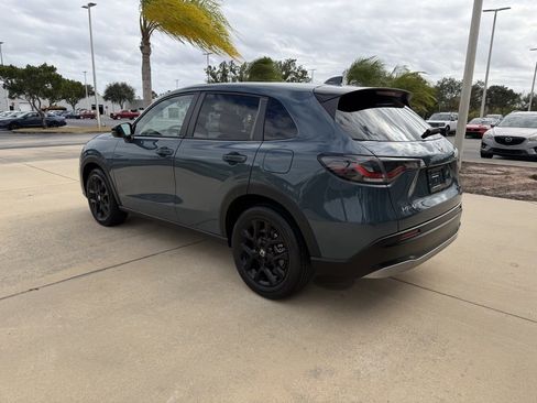 Certified 2023 Honda HR-V Sport image 6