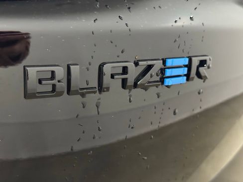 New 2025 Chevrolet Blazer EV RS RWD image 13