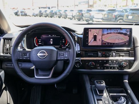 New 2026 Nissan Pathfinder SL FWD image 22