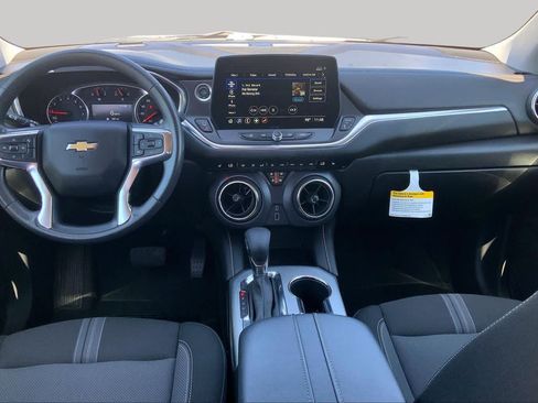 Used 2025 Chevrolet Blazer LT AWD/4WD image 15