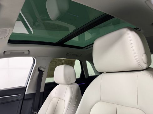 Certified 2022 Audi Q3 2.0T Premium Plus w/ Premium Plus Package image 16