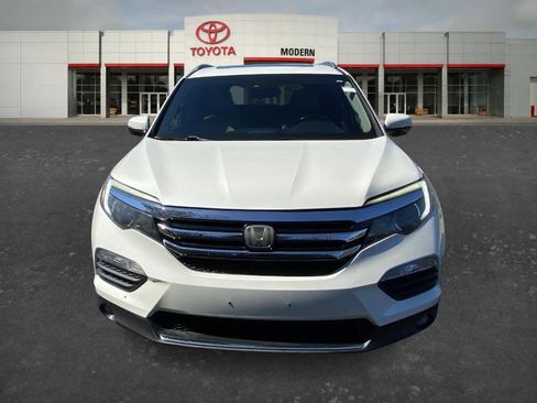 Used 2018 Honda Pilot Touring image 2