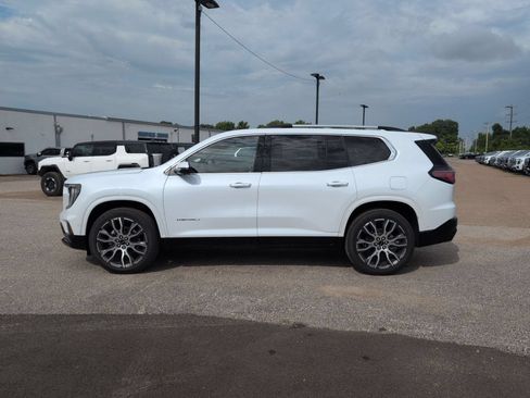 New 2026 GMC Acadia Denali Ultimate AWD/4WD image 2