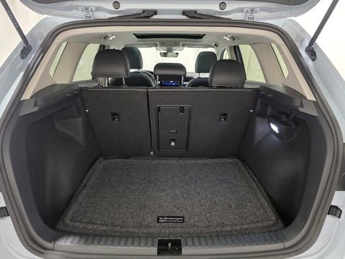 Used 2025 Volkswagen Taos SEL image 37