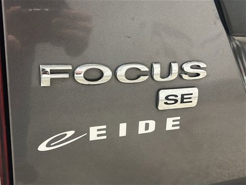 Used 2006 Ford Focus ZXW Wagon image 30