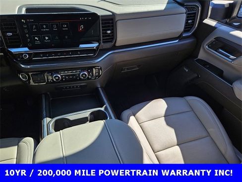 Used 2024 GMC Sierra 2500 SLT w/ SLT Premium Package image 10