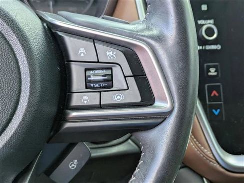 Used 2020 Subaru Outback Touring AWD/4WD image 12