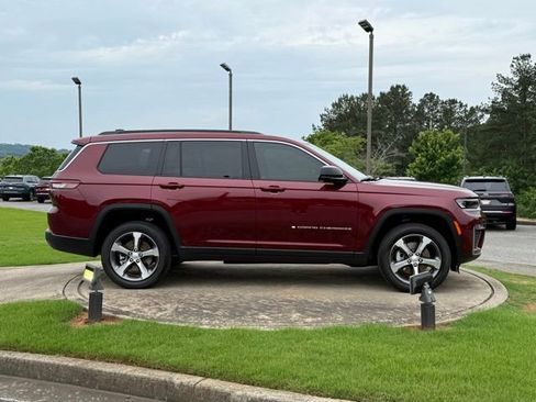 New 2026 Jeep Grand Cherokee L Limited AWD/4WD image 8