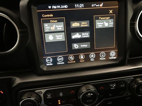 Used 2022 Jeep Gladiator Overland w/ Popular Equipment Package image 22