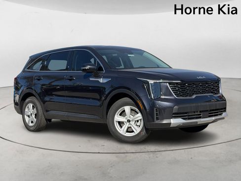 New 2026 Kia Sorento LX FWD image 2