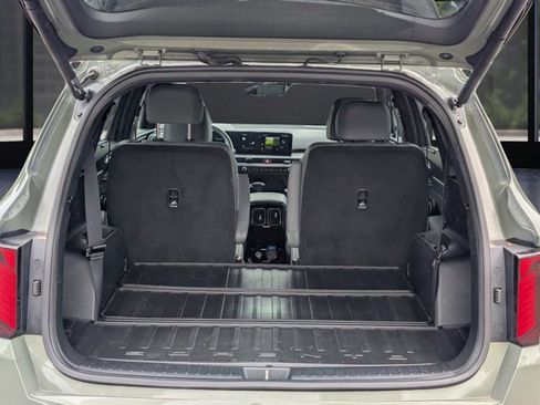 Used 2024 Kia Sorento SX Prestige w/ Sage Leather Package image 34