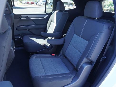 New 2026 GMC Acadia Elevation image 9