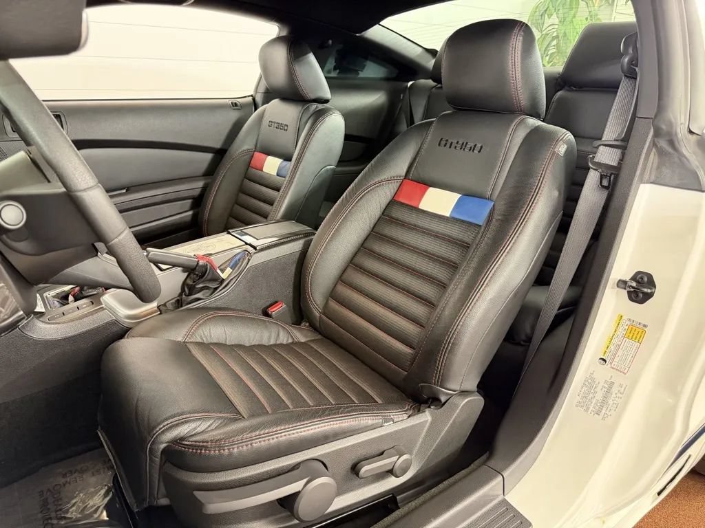Used 2012 Ford Mustang GT RWD image 17