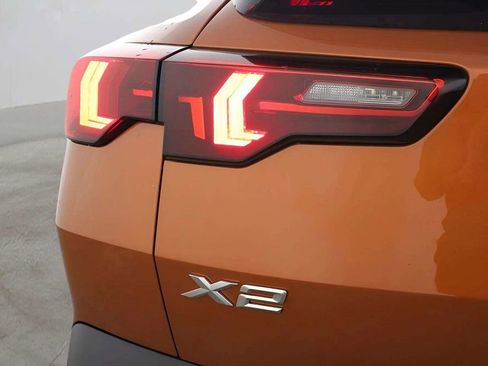 Used 2025 BMW X2 xDrive28i image 40