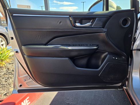 Used 2018 Honda Clarity Plug-In Hybrid image 17