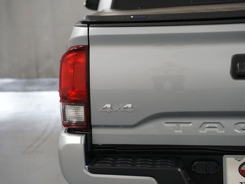 Certified 2023 Toyota Tacoma SR5 w/ Technology Package AWD/4WD image 10