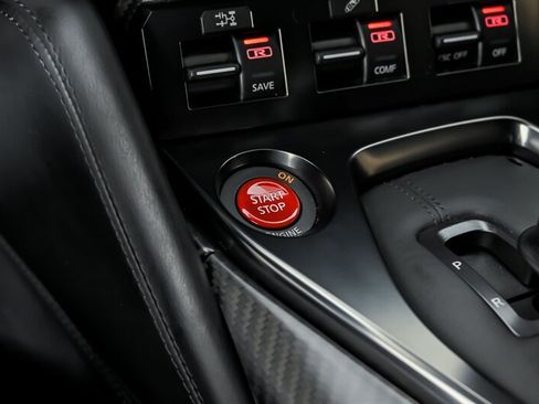 Used 2019 Nissan GT-R Premium AWD/4WD image 34