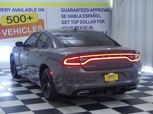 Used 2023 Dodge Charger SXT RWD image 5