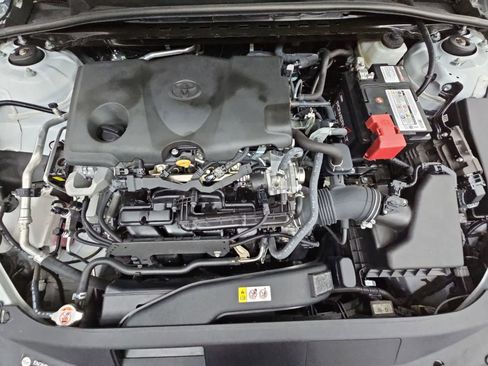 Used 2022 Toyota Camry LE FWD image 14