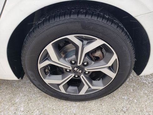 Used 2020 Kia Forte LXS image 45