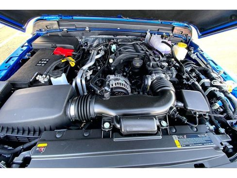 New 2026 Jeep Gladiator Sport AWD/4WD image 12