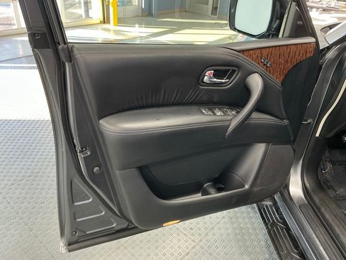 Used 2020 Nissan Armada SL w/ Premium Package AWD/4WD image 24
