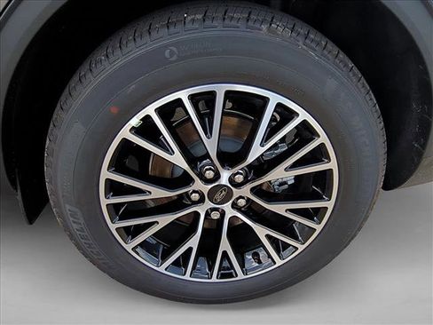 New 2025 Ford Escape PHEV image 10