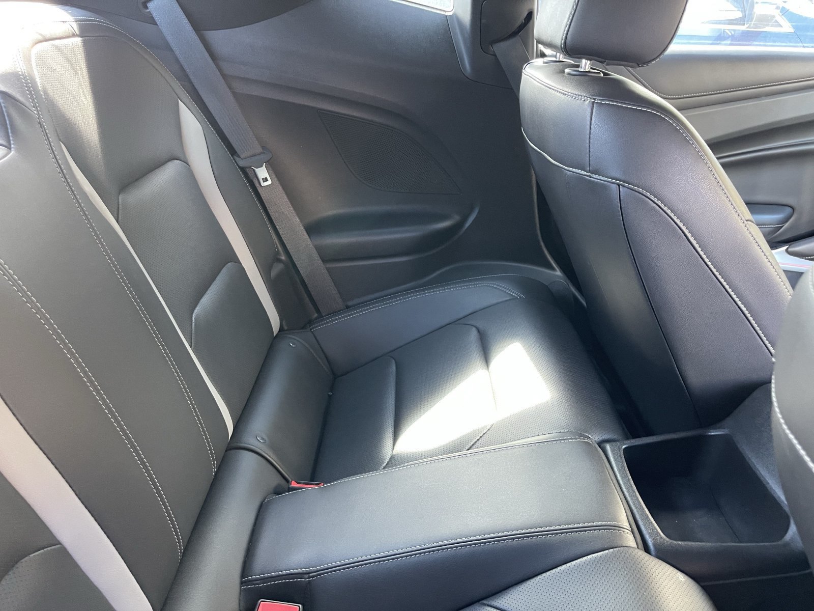 Used 2019 Chevrolet Camaro SS RWD image 8