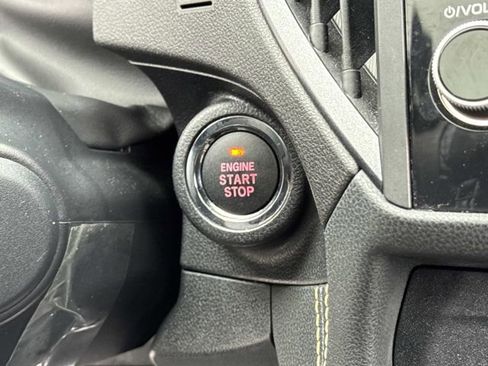 Used 2022 Subaru Crosstrek 2.5i Sport w/ Moonroof Package image 24