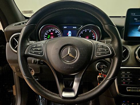 Used 2018 Mercedes-Benz CLA 250 4MATIC image 10