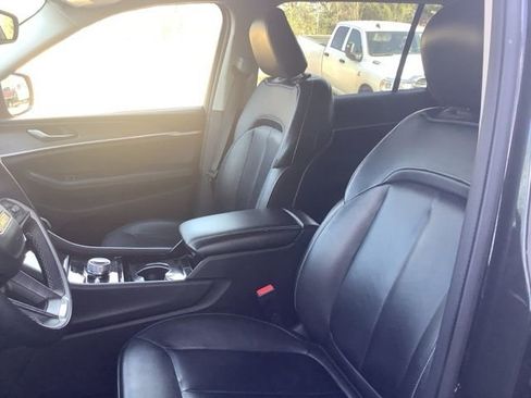 Used 2022 Jeep Grand Cherokee L Limited image 32