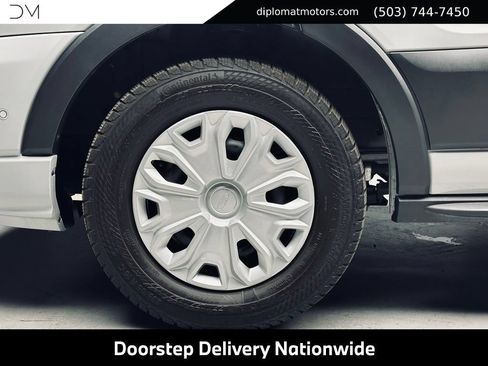 Used 2022 Ford Transit 350 XLT RWD image 37