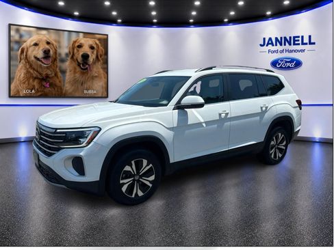 Used 2024 Volkswagen Atlas SE AWD/4WD image 1