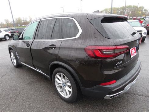 Used 2022 BMW X5 xDrive45e image 6