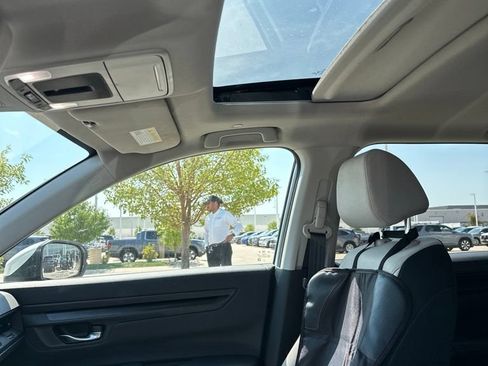 Used 2024 Honda CR-V EX image 12