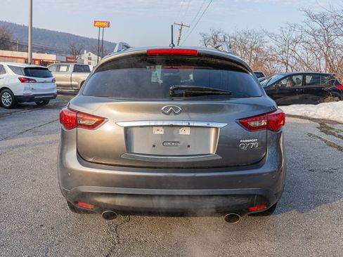 Used 2017 INFINITI QX70 AWD w/ Premium Package image 4
