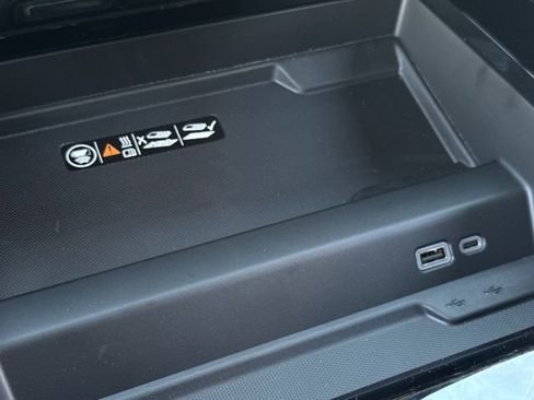 New 2026 Chevrolet Suburban High Country image 19