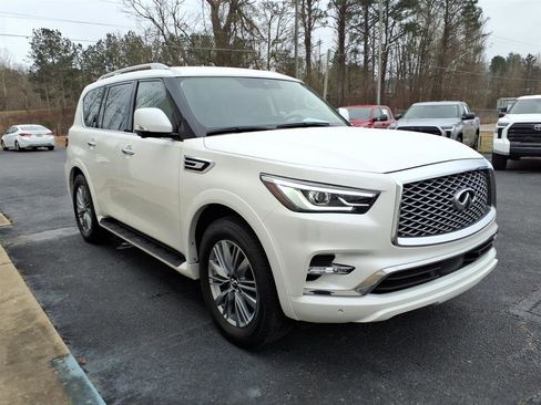 Used 2024 INFINITI QX80 Luxe image 3