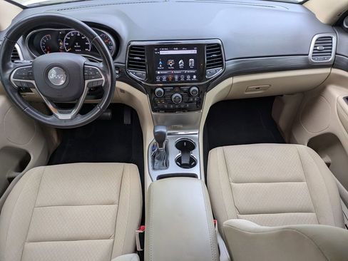 Used 2022 Jeep Grand Cherokee Laredo E image 30