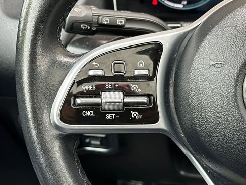 Used 2021 Mercedes-Benz GLA 250 4MATIC image 26