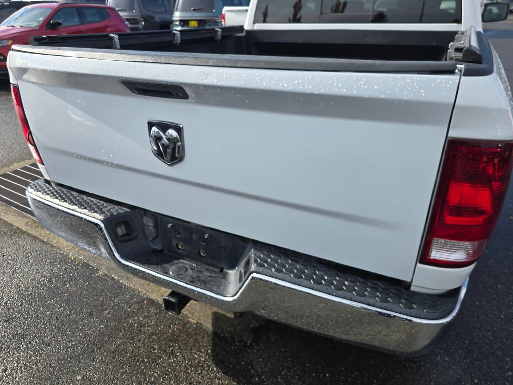 Used 2019 RAM 1500 Classic SLT AWD/4WD image 15