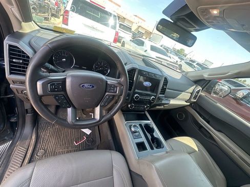 Used 2020 Ford Expedition XLT w/ Equipment Group 202A image 7